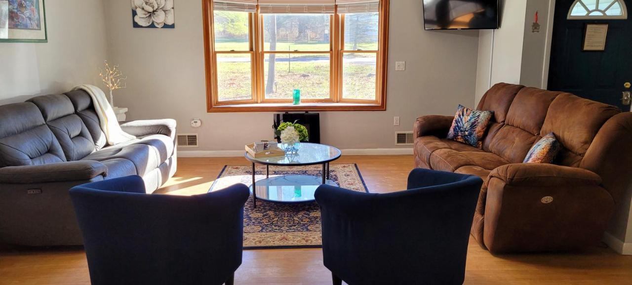 Holiday home Experience The Serenity Of Pineapple Acre Pocono