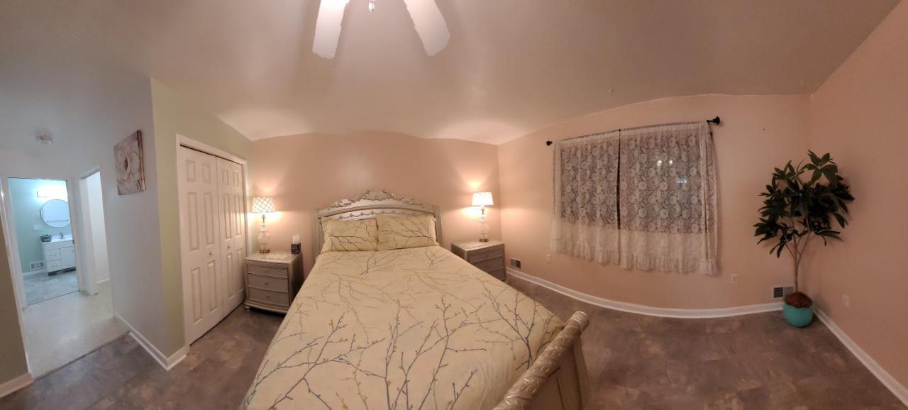 Holiday home Experience The Serenity Of Pineapple Acre Pocono Stroudsburg