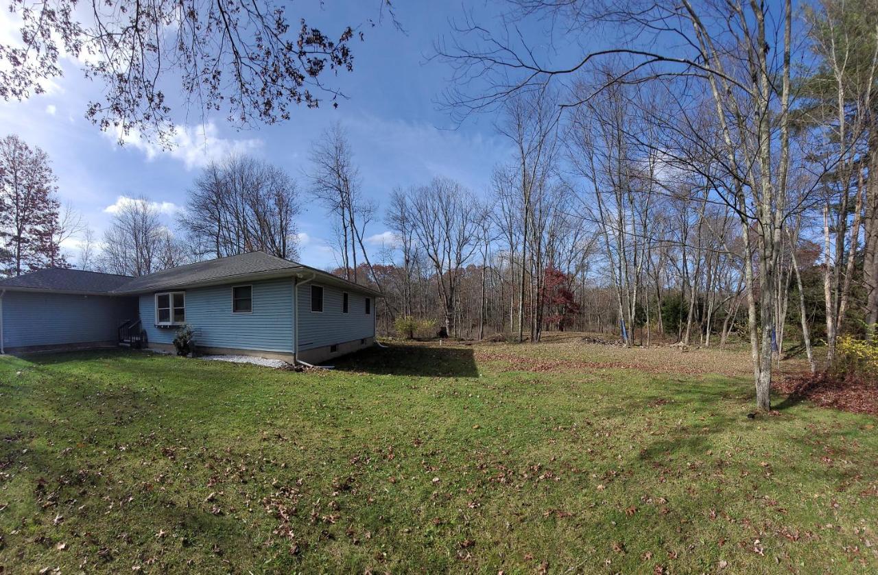 Experience The Serenity Of Pineapple Acre Pocono Holiday home