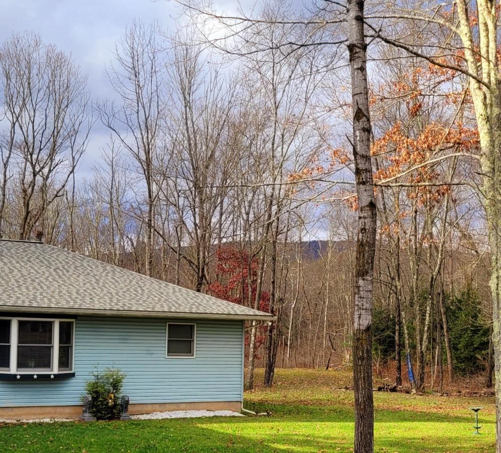 Holiday home Experience The Serenity Of Pineapple Acre Pocono
