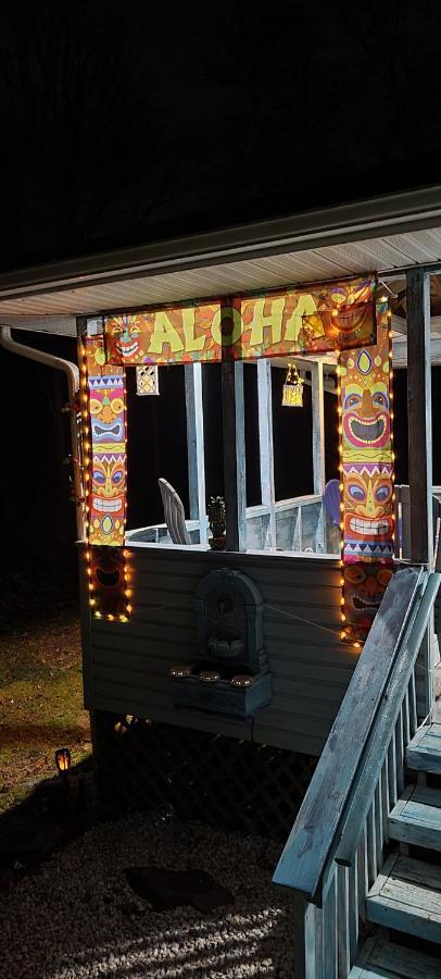 Experience The Serenity Of Pineapple Acre Pocono Holiday home Stroudsburg